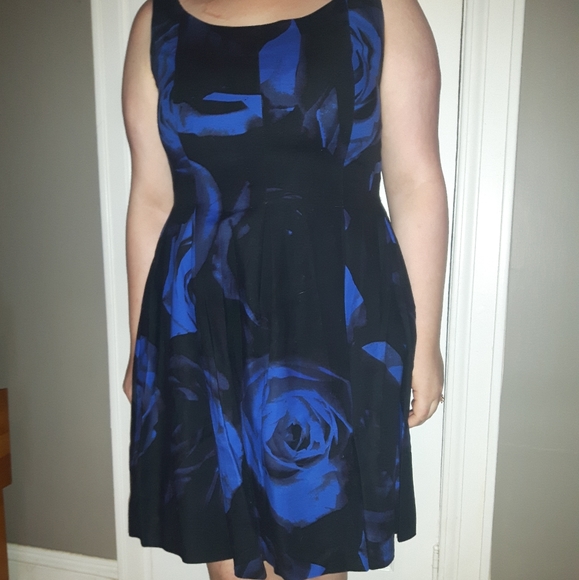 Blue and Black Floral Dress - Picture 3 of 8